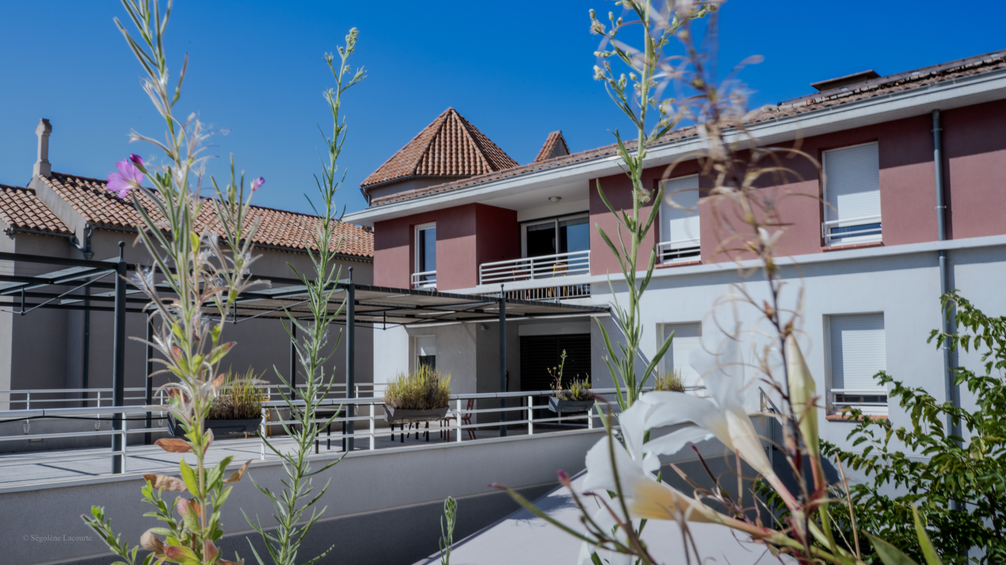 Photo batiment le cosor, la colline sainte musse